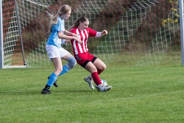 Bild 277 - wBJ TuS Tensfeld - SV Fortuna St. Juergen
